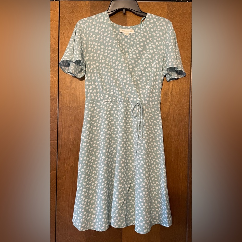 Light sage dress. Monteau Los Angeles. Size M